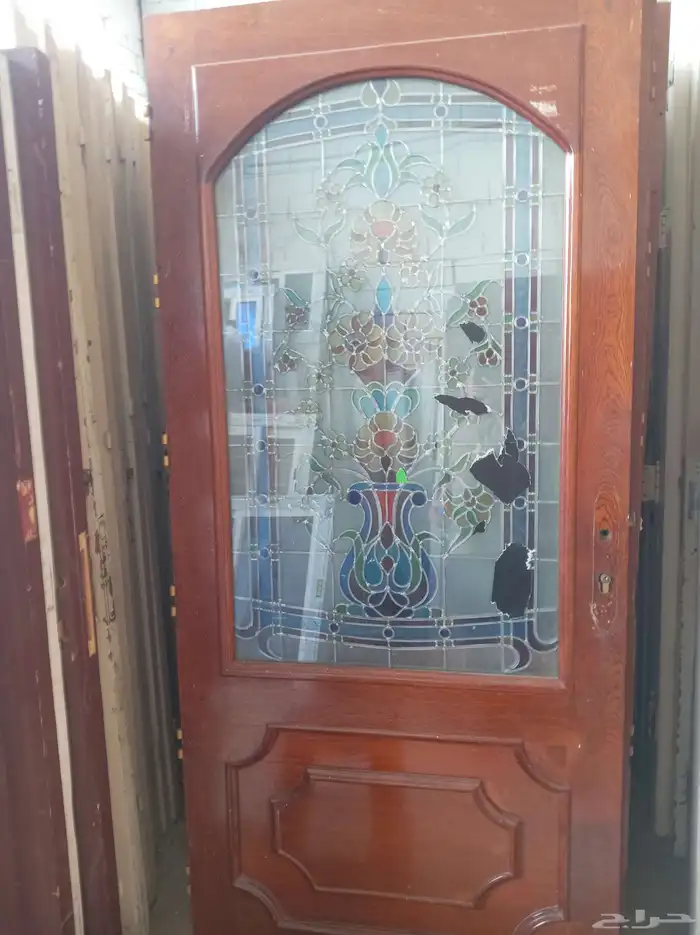 ابواب خشب مستخدمه وابواب حديد والمنيوم جديد للبيع 3