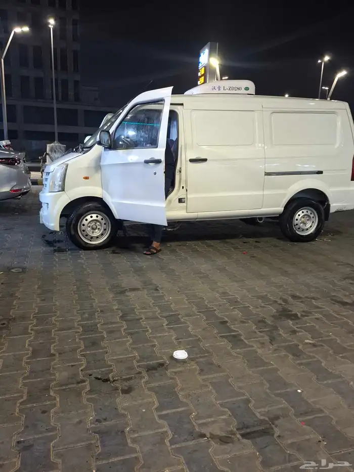للبيع باص فان صيني ثلاجه 4