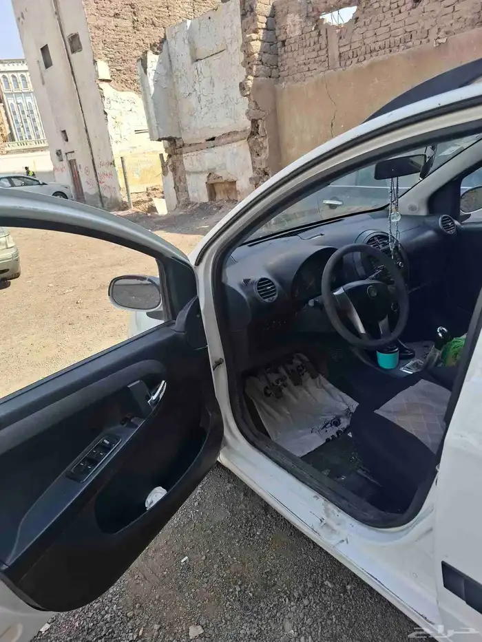 جيلي باندا هاتشباك موديل 2013 2