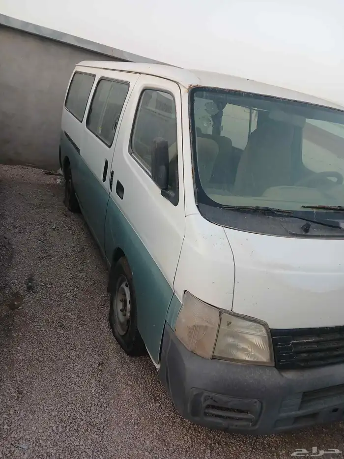 للبيع تشليح قطع غيار باص نيسان 2007 بنزين 1