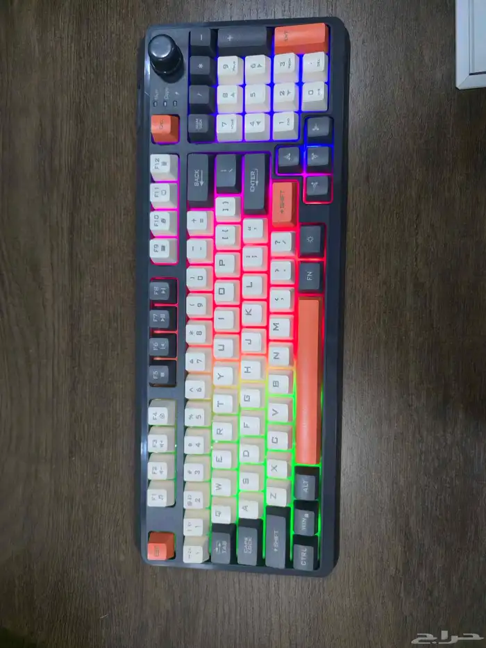 كيبورد ميكانيكي XUNFOX K94 بلوتوث وإضاءة RGB (نظيف جد ا) 4