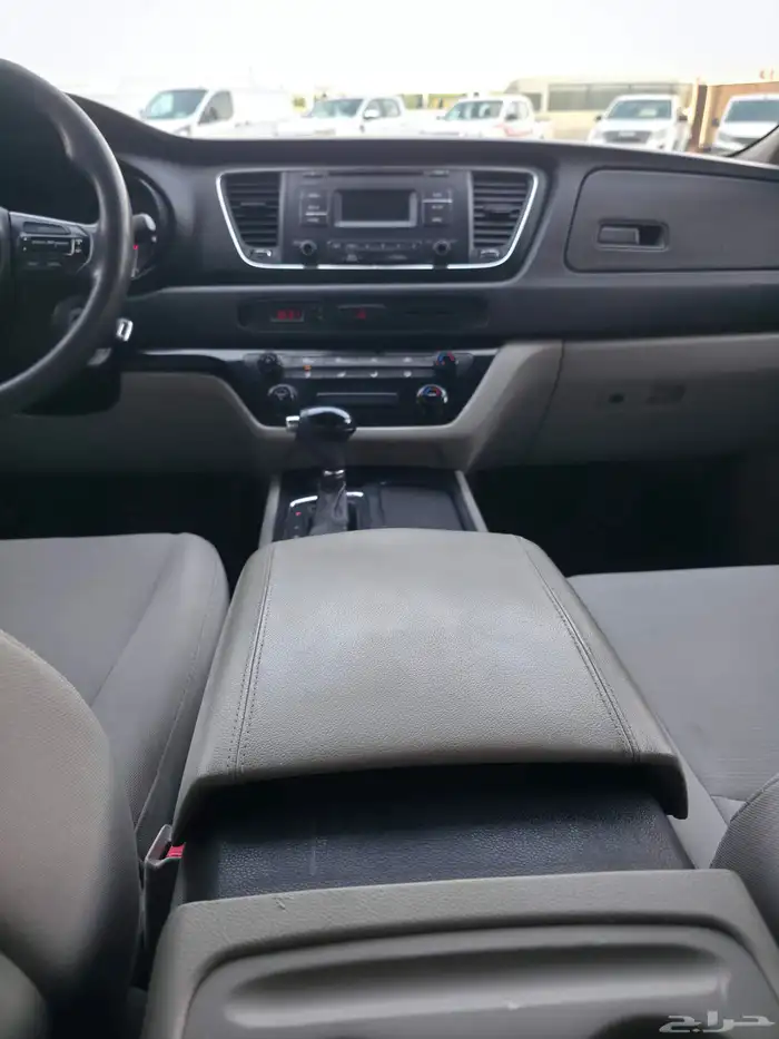 كيا كرنيفال 2016 بسعر 36ألف 17