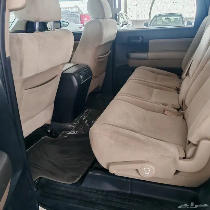 TOYOTA SEQUOIA 2016 KM 700 6