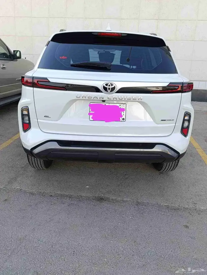 تويوتا اوربان كروزر 2025 ممشي 8 الف 1