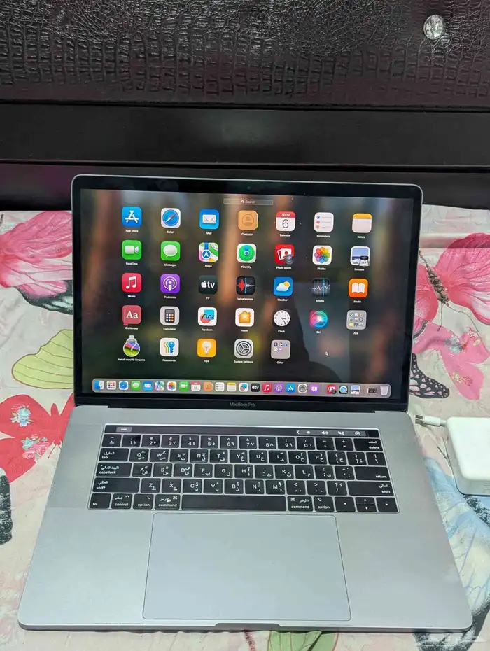 ابل ماك بوك برو اي i 9 ستوريج 500جيجابايت 2019 جده 5