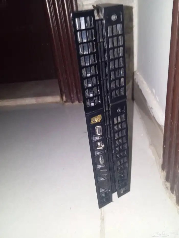 سوني فور للبيع بدون ملحقات ون تيرا 0