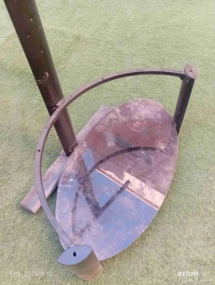 قاعد لشاشه علا سوم نضيفه 0