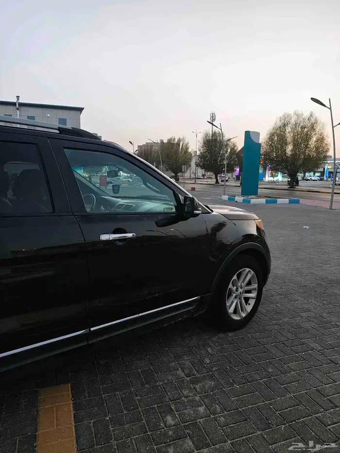 للبيع فورد اكسبلور 2015 فل كامل 13