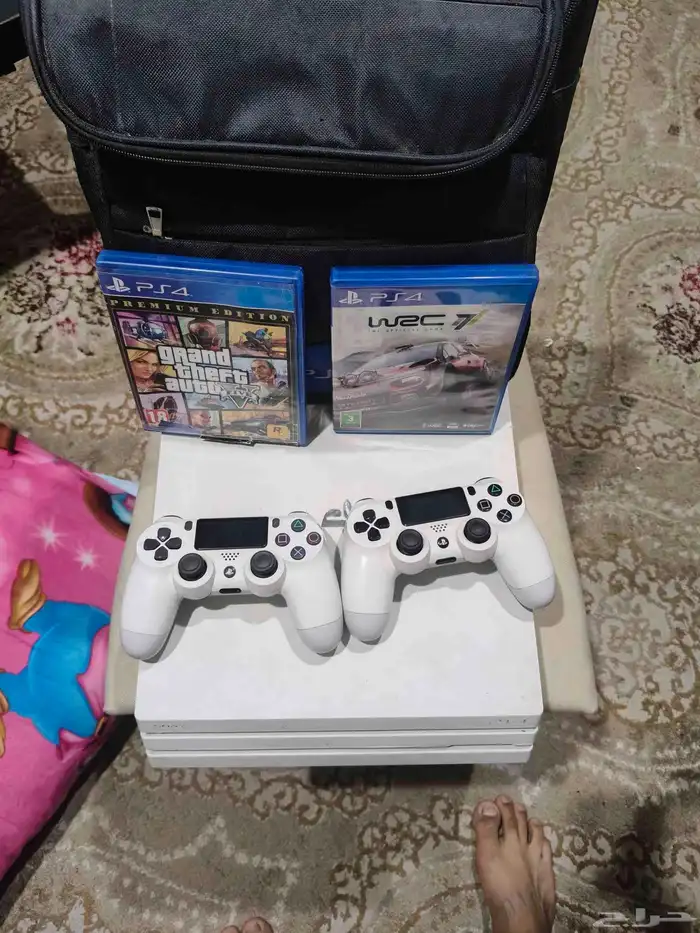 سوني فور برو نظيف جدا بالكرتونة 3