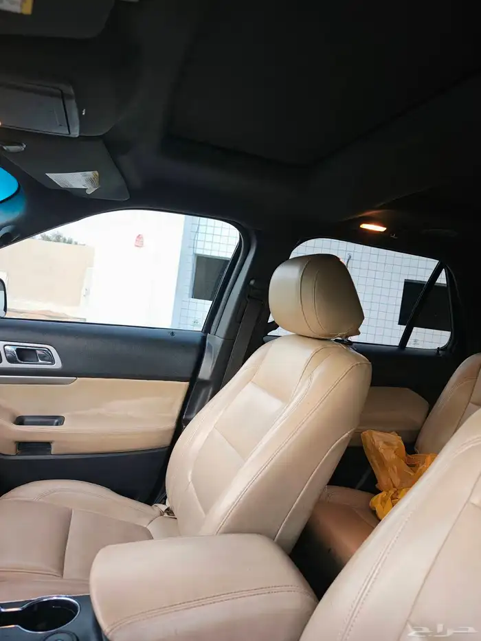 للبيع فورد اكسبلور 2015 فل كامل 12