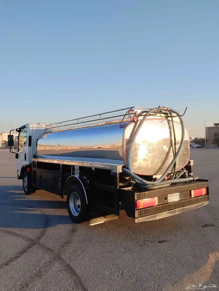 ايسوزو وايت ماء شبه وكاله 4