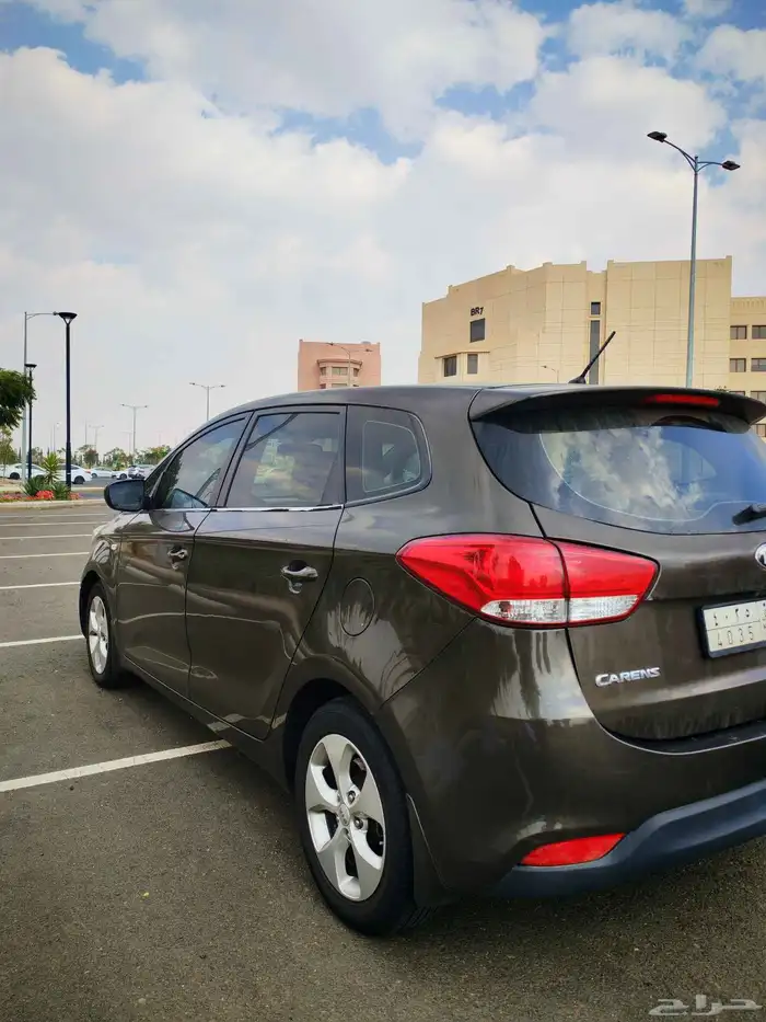 للبيع كيا كارينز موديل2014 26