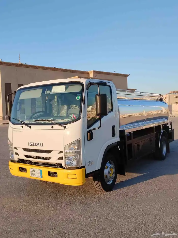 ايسوزو وايت ماء شبه وكاله 1