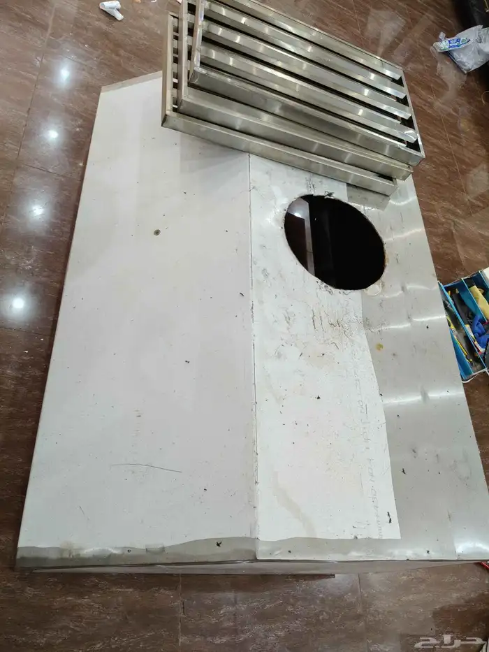 للبيع اغراض بوفية جديد استخدام شهر فقط 13