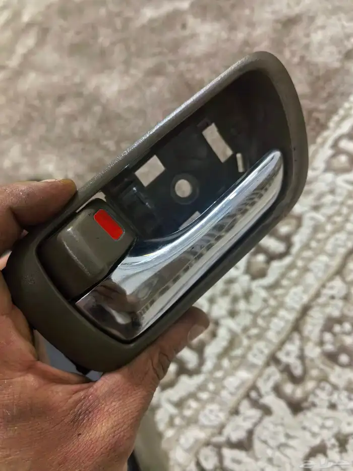 يد باب يسار كامري وتكايه ميزان الانوار وطفايه اماميه وخلفي6 5