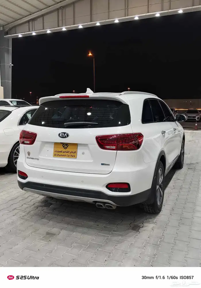 للبيع كيا سورنتو 2020 نص فل ديزل 7 مقاعد اصليه 3