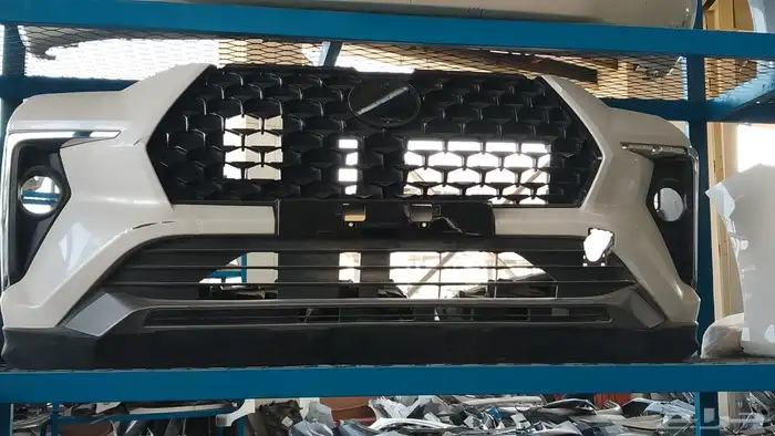 صدم تويوتا فيلوز اصلي وكاله موديل 2024 0