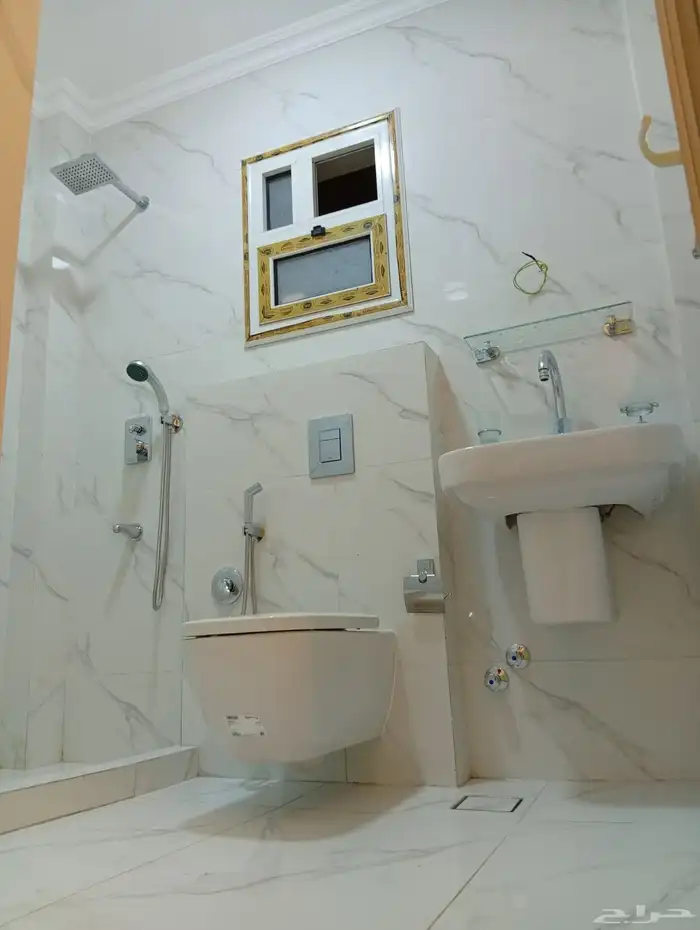 سباك خبره 25 عام كشف التسريبات 6