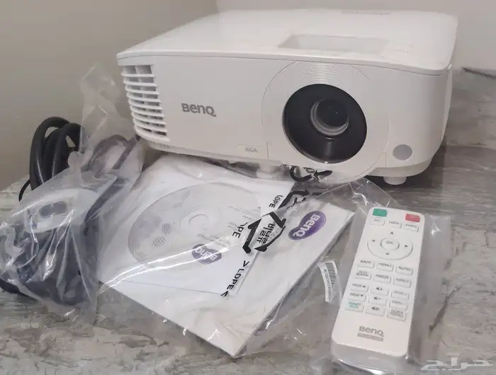 بروجكتور بينكيو benq MX611 1