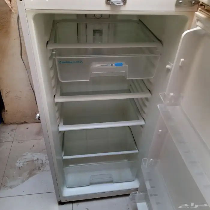 ثلاجة BASIC بحالة ممتازة 6