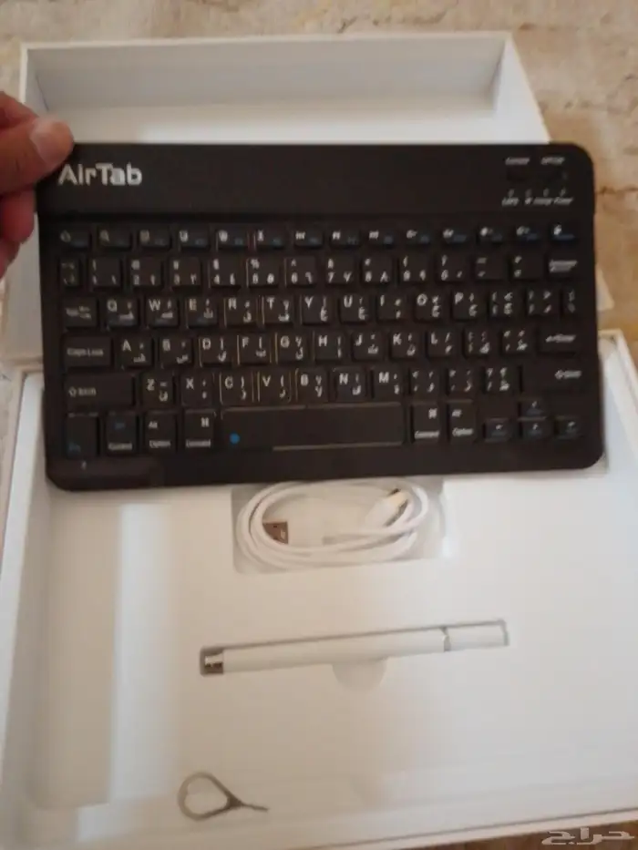 ايباد معه كيبورد وقلم 2