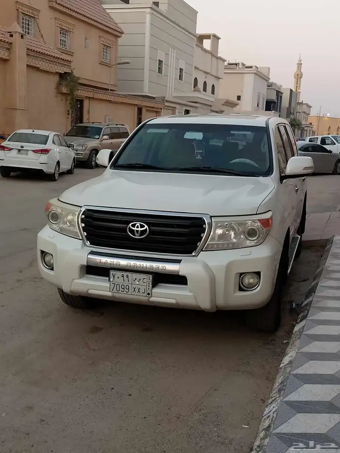 تويوتا لاند كروزر 2014 0