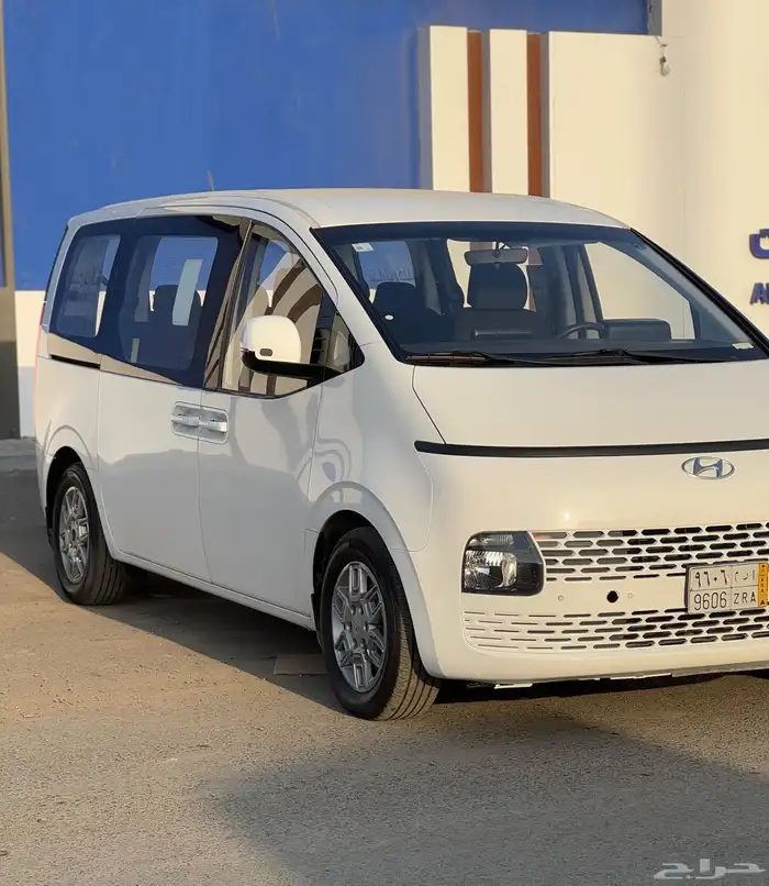 هونداي ستاريا موديل 2022 السعر 57000 الف 6