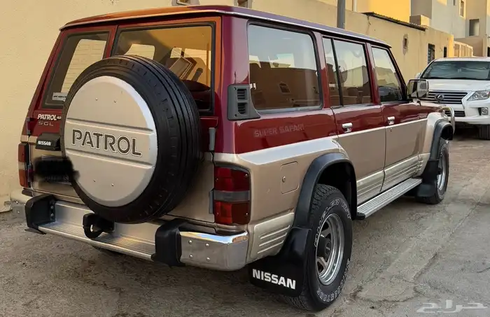 نيسان باترول صالون SGL 1