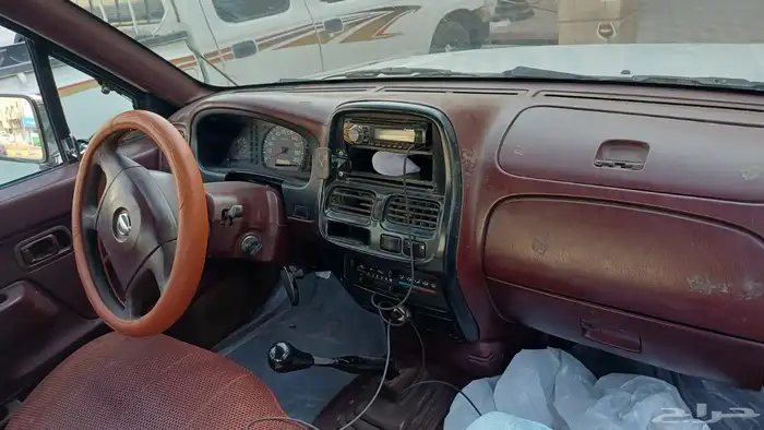 نيسان ددسن غمارتين2004 4