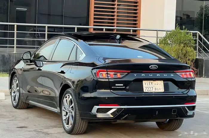 فورد توروس 2024 تيتانيوم (بحالة ممتازة) 7