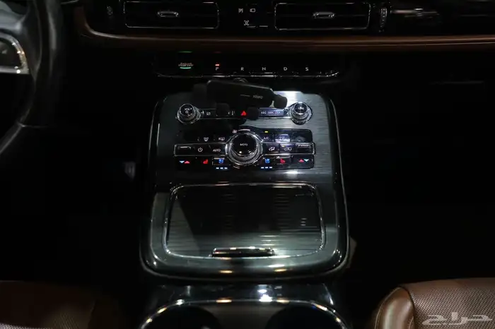 السيارات لينكون نوتيلوس موديل 2022 13