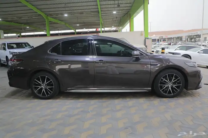 كامري SE 2023 عبداللطيف جميل سعودي 6سلندر 5