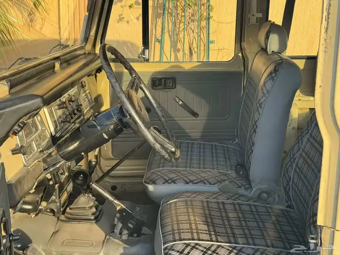 لاند كروزر 1984 نظيف 16