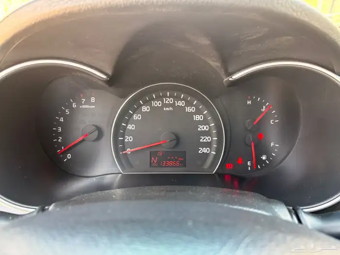 كيا سورنتو 2015 ممشي 134 الف 7 مقاعد 20