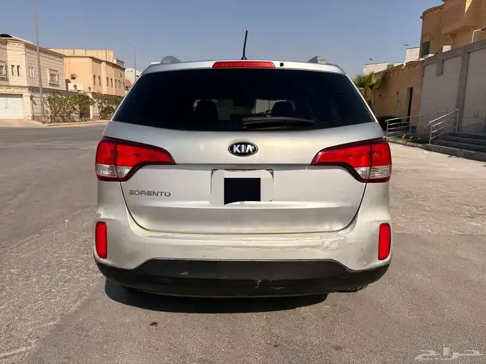 كيا سورنتو 2015 ممشي 134 الف 7 مقاعد 7