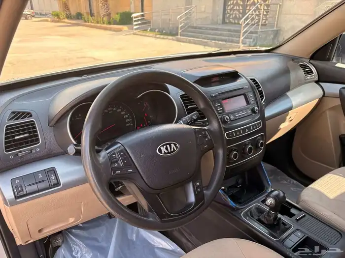 كيا سورنتو 2015 ممشي 134 الف 7 مقاعد 15