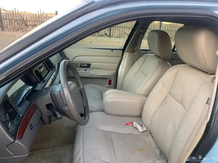 فورد فكتوريا 2011 11