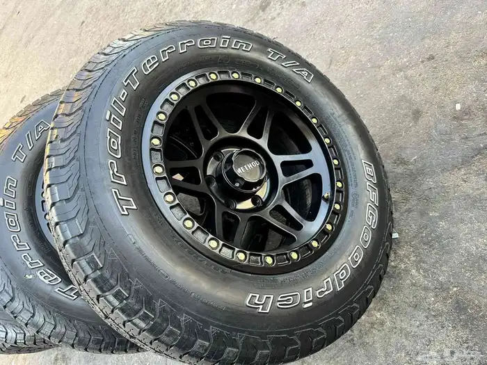 كفرات وجنوط مثود مقاس 17وكفرات بي اف قترتش 1