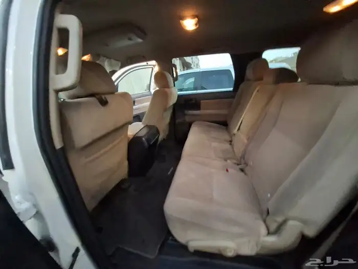 تويوتا سكويا 2016 مالك أول من الوكالة 1