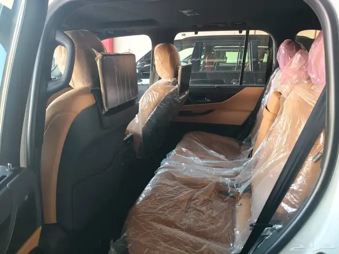 لكزس LX600 BB عداد 35 الف 2024 5