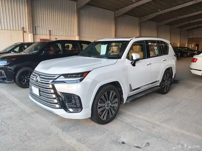 لكزس LX600 BB عداد 35 الف 2024 2