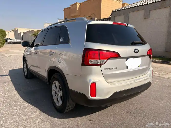 كيا سورنتو 2015 ممشي 134 الف 7 مقاعد 1