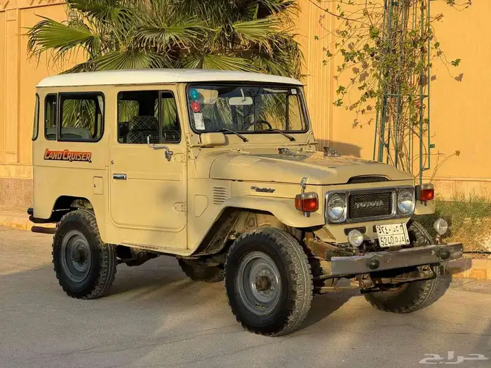لاند كروزر 1984 نظيف 8