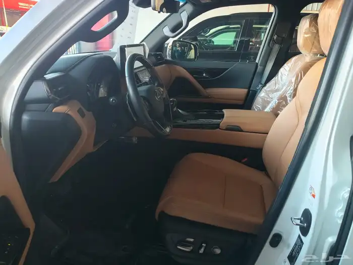 لكزس LX600 BB عداد 35 الف 2024 8