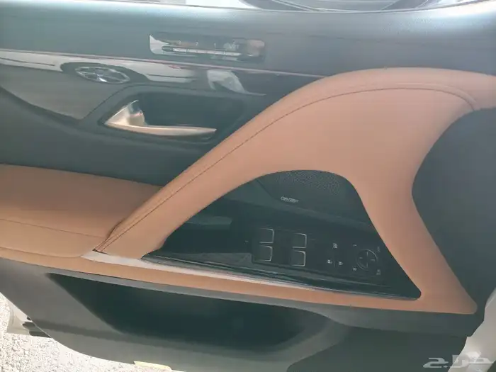 لكزس LX600 BB عداد 35 الف 2024 12