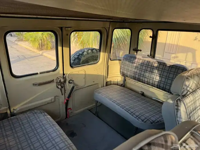 لاند كروزر 1984 نظيف 18