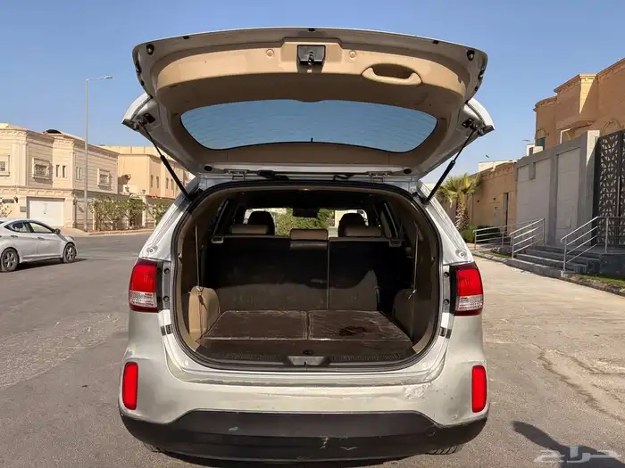 كيا سورنتو 2015 ممشي 134 الف 7 مقاعد 10