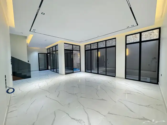 فيلا للبيع حي النرجس جنوب جلوي 11