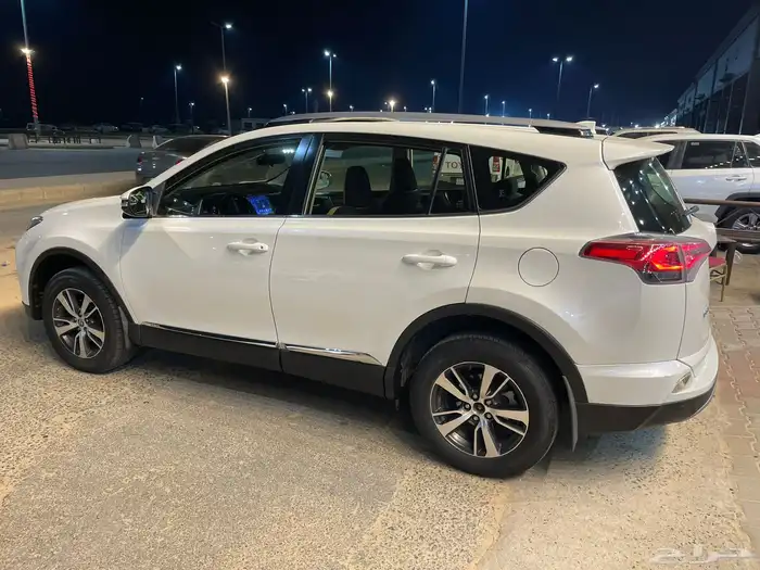 رافور موديل 2017 فل كامل مخمل عداد 86 الف بودي بلد 4