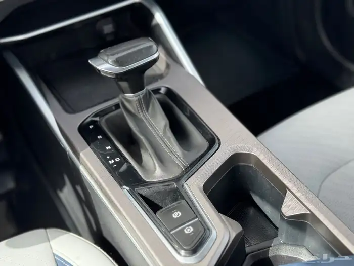 جيلي امجراند 7 فل كامل السعر 31000 الف 17